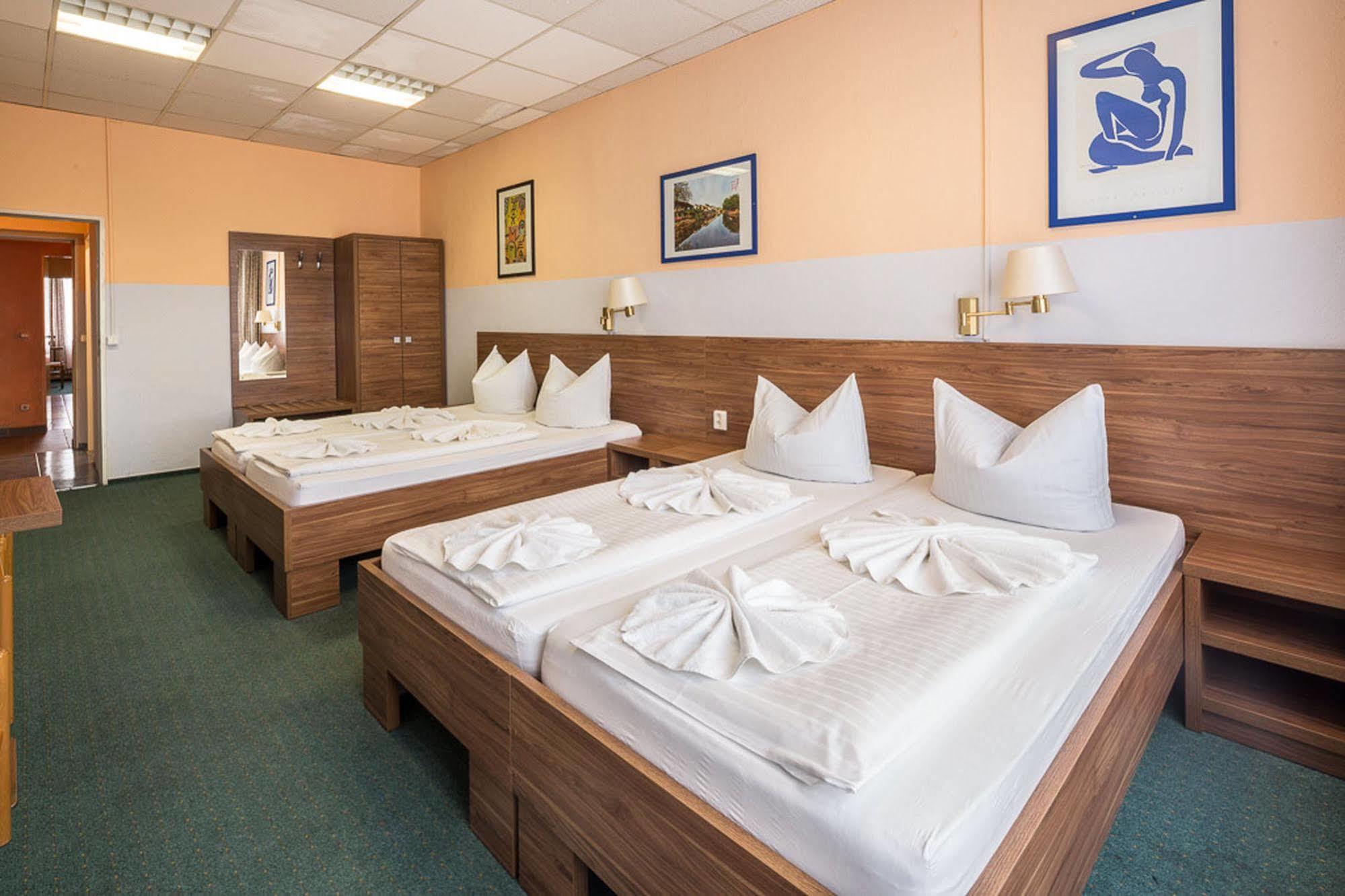 City Hotel Ansbach Am Kadewe Berlin Kültér fotó